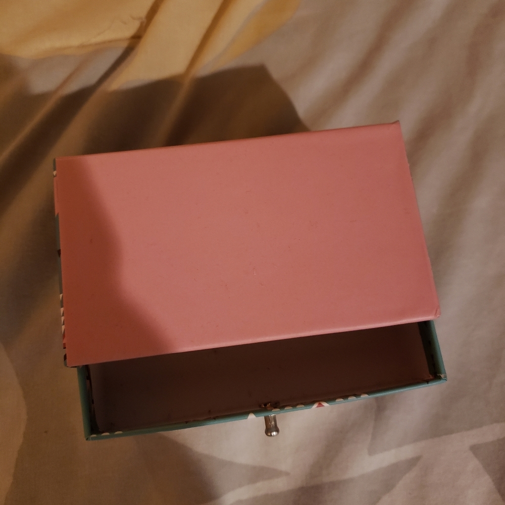 Jewelry Box - Picture 2 of 3